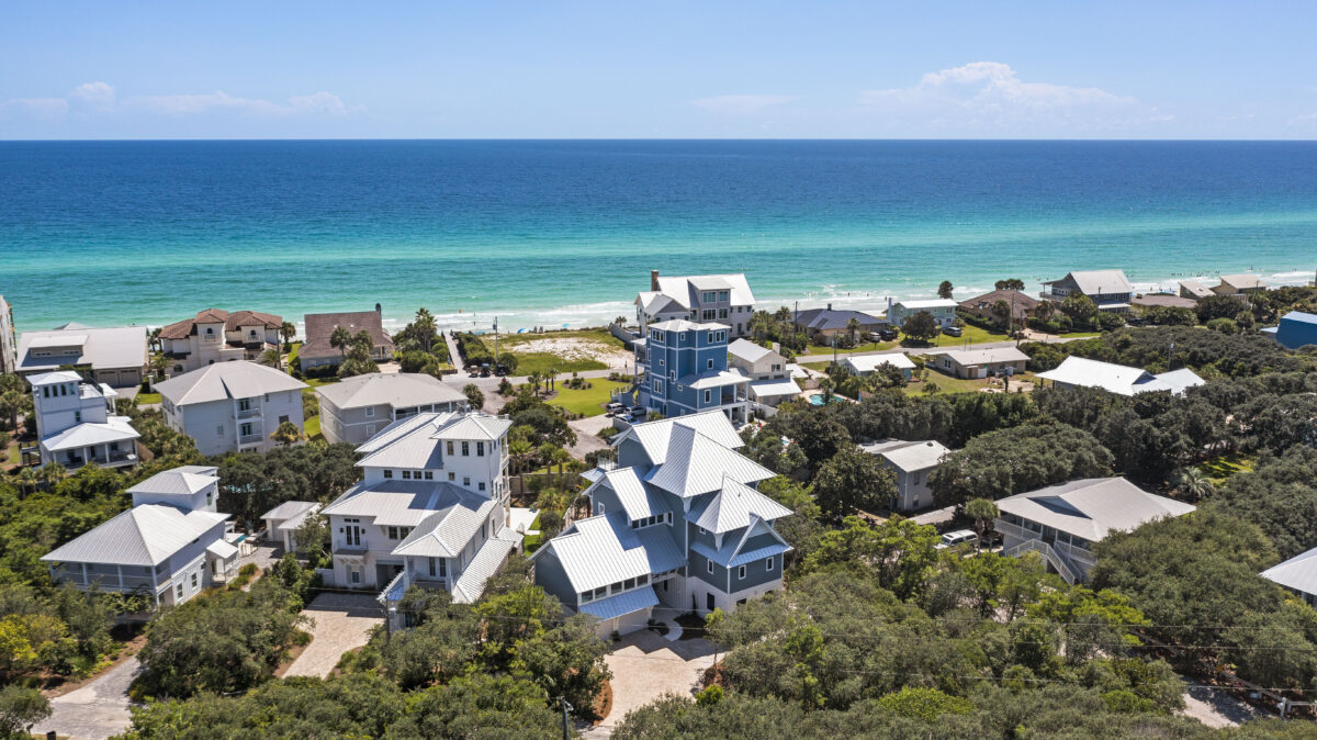 Blue Mountain Beach View | Twin Construction 