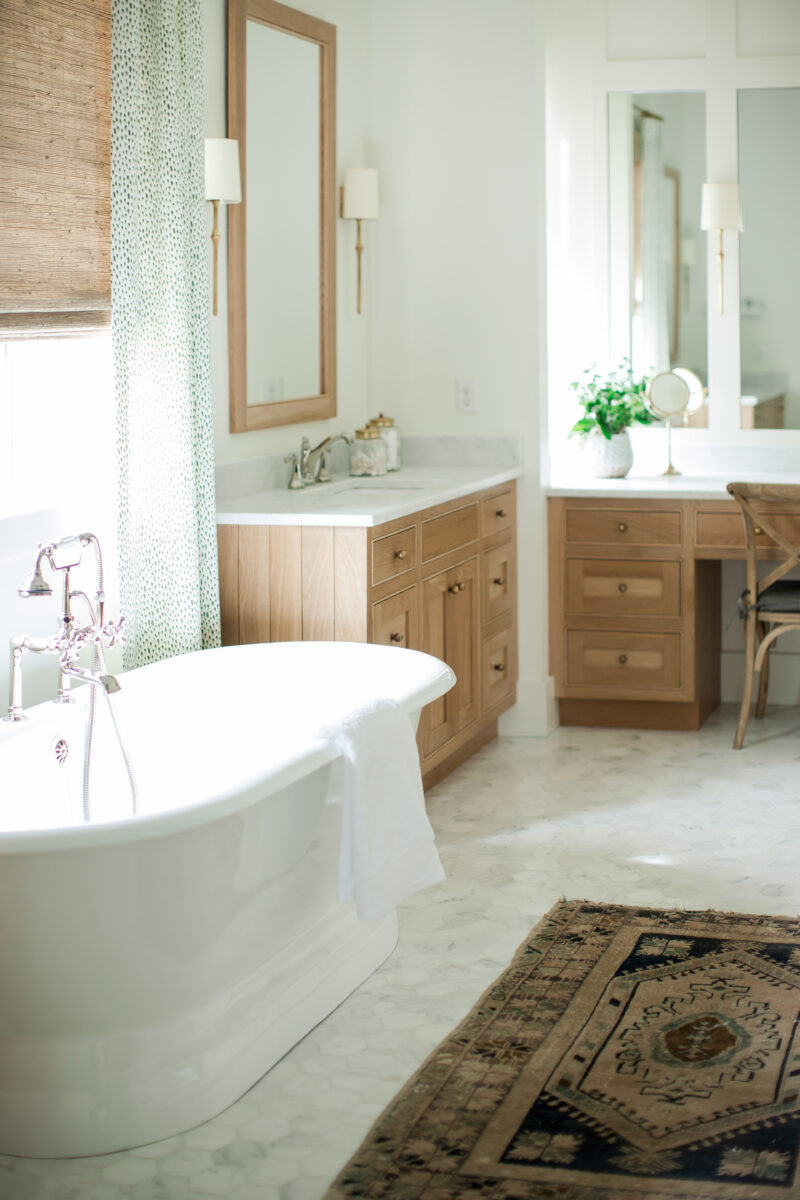 Modern Colonial Primary Bathroom Suite | Twin Construction 