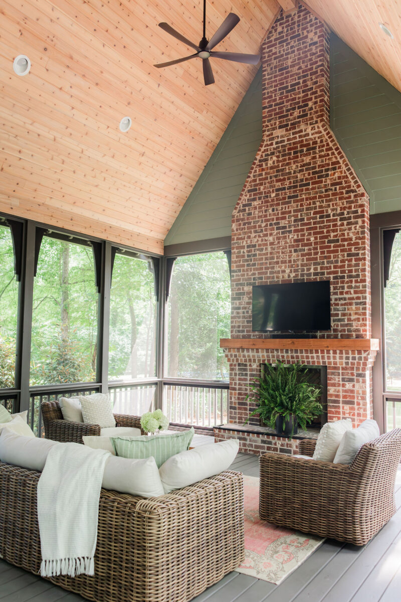 Covered Screened-in porch | Twin Construction