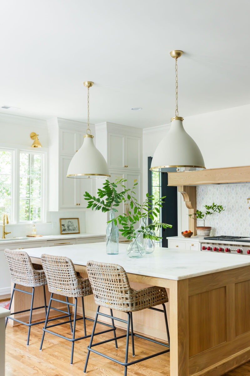 White Oak Kitchen Island | Edgewood Beauty Transitional Kitchen | Twin Construction 