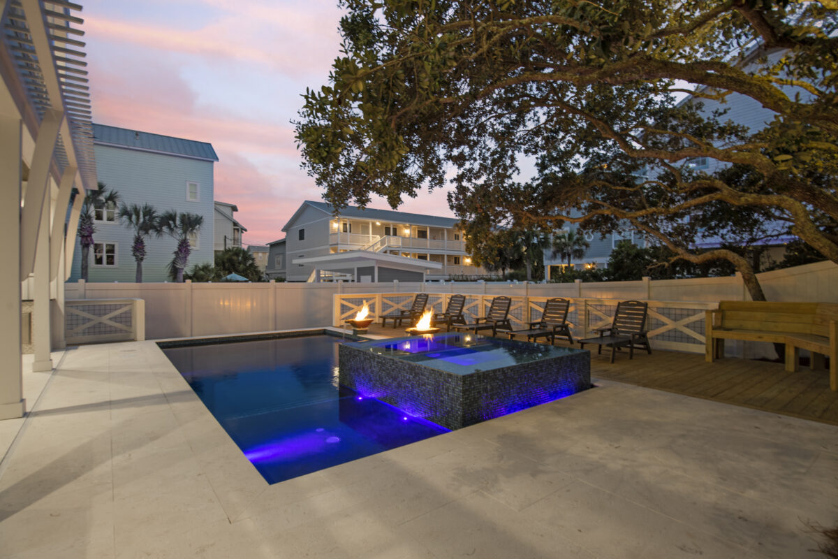 Pool view with fire and water bowl fountain | Twin Construction 