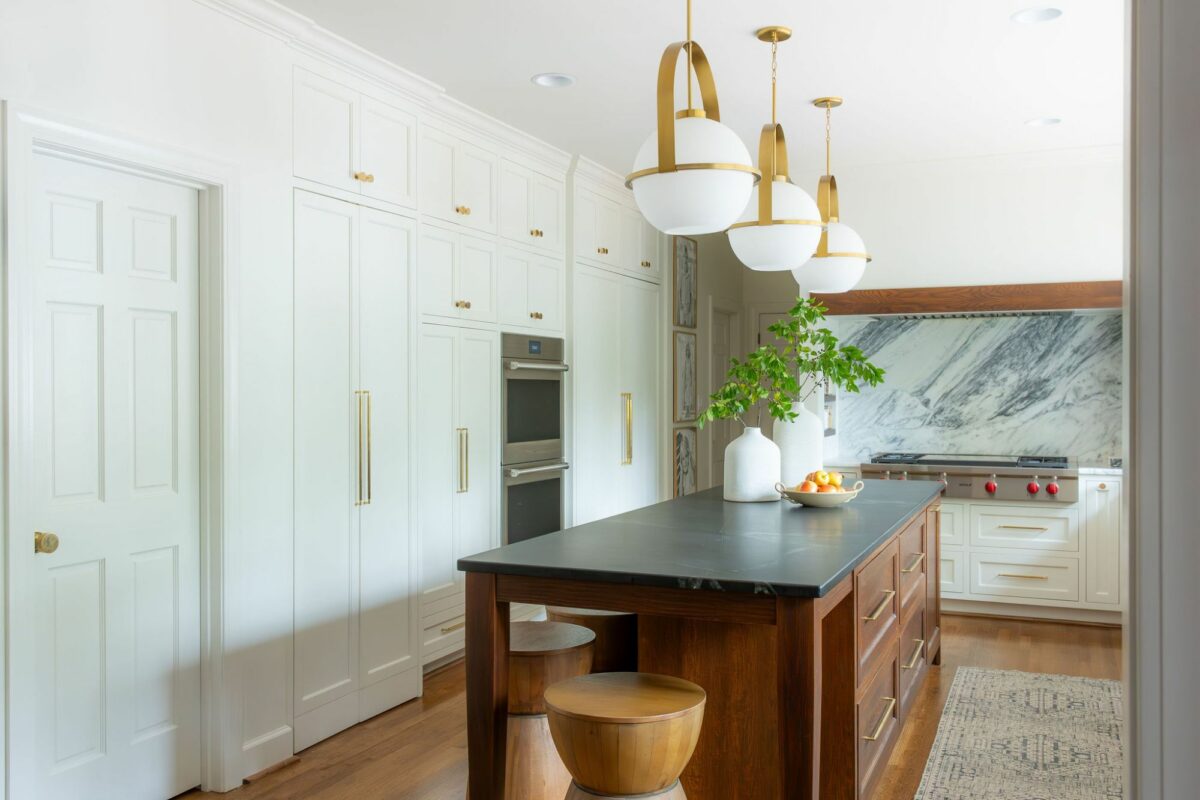 Modern Transitional Kitchen in Mountain Brook, Alabama