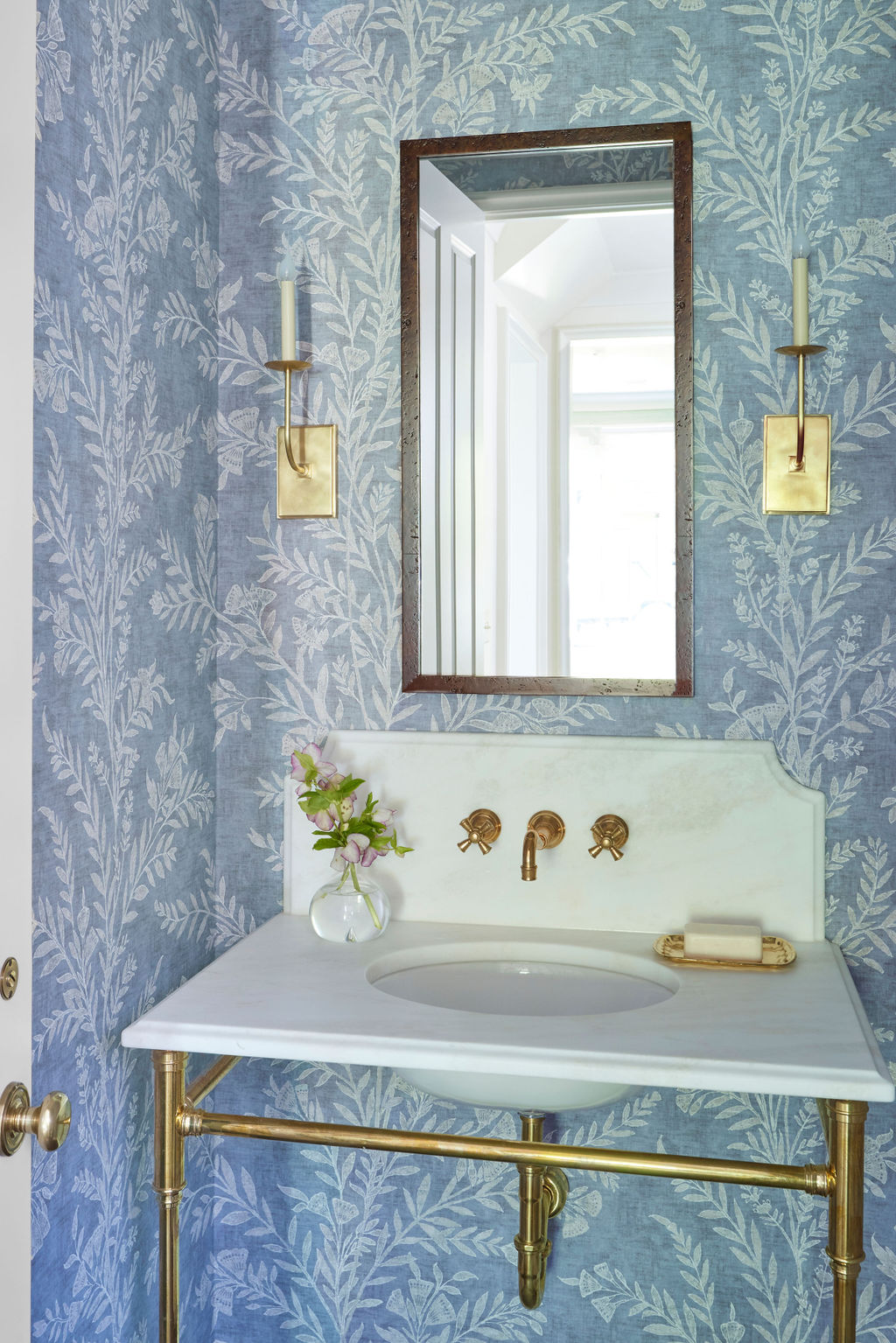 Powder blue bathroom | Twin Construction